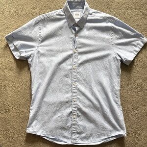 Zara Men's Casual Light Blue Button Down Shirt - Large - Relaxed Fit